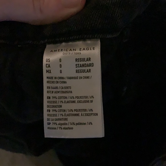 SOLD to Plato’s - Picture 9 of 9